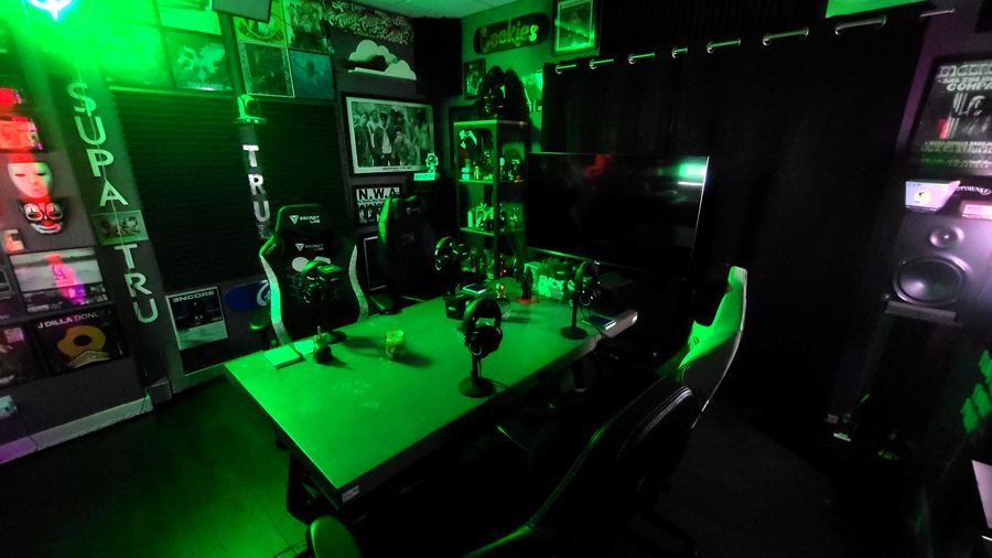 Green Room under green light